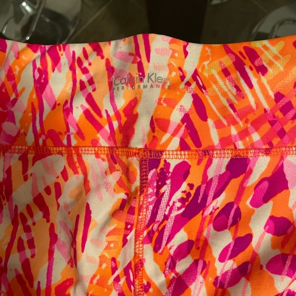 Calvin Klein Performance Leggings. Bright Neon Capris Size Large. - Picture 3 of 7
